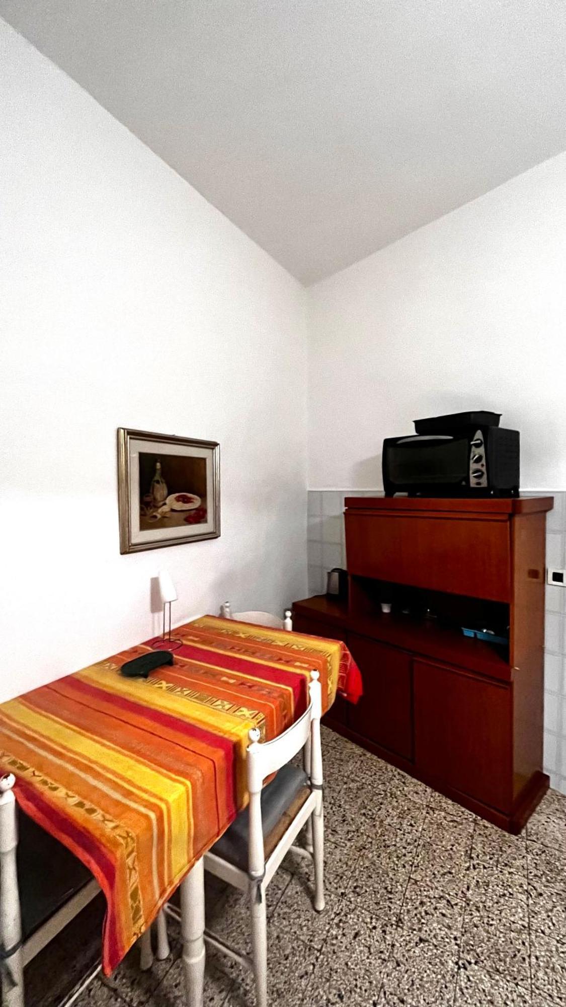 Rooms For Rent Livorno-Center Exteriör bild
